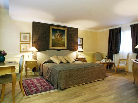 Lotti Hotel 4*